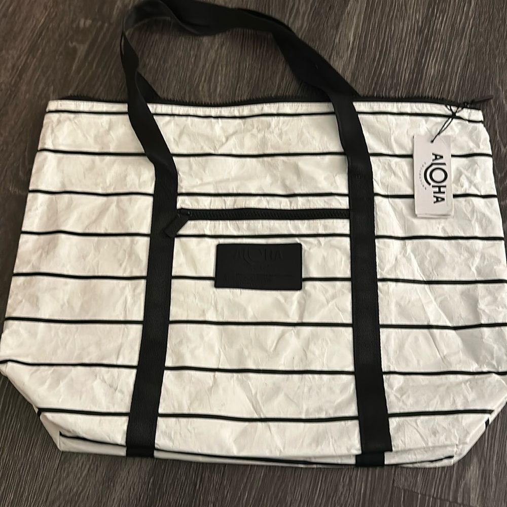 Aloha Pinstripe Zipper Tote